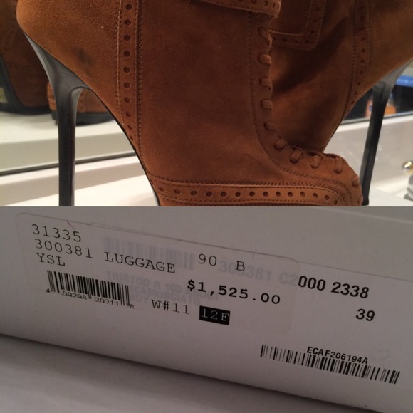 🚫SOLD🚫 🎉HOST PiCK🎊 YSL LACE UP BOOTiES - Picture 2 of 4