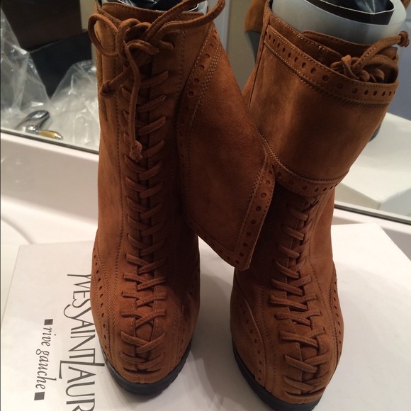 🚫SOLD🚫 🎉HOST PiCK🎊 YSL LACE UP BOOTiES - Picture 4 of 4