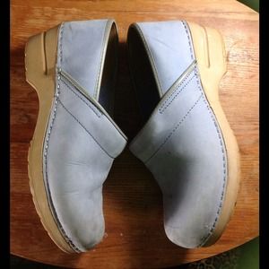 Powder blue dansko size 40