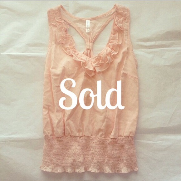 🚫SOLD🚫Blush Ruffle Tank