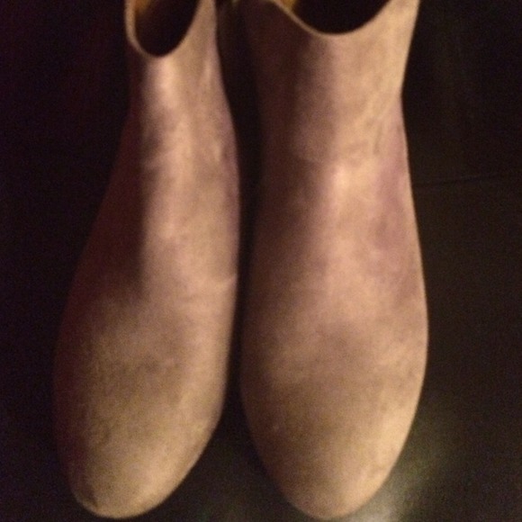 Ankle boots