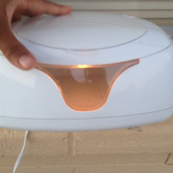 Diaper warmer