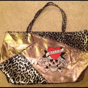 Sold Hardy large leopard print tote