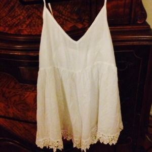 ️⬇️REDUCED⬇️ Crochet Trim Romper (White)