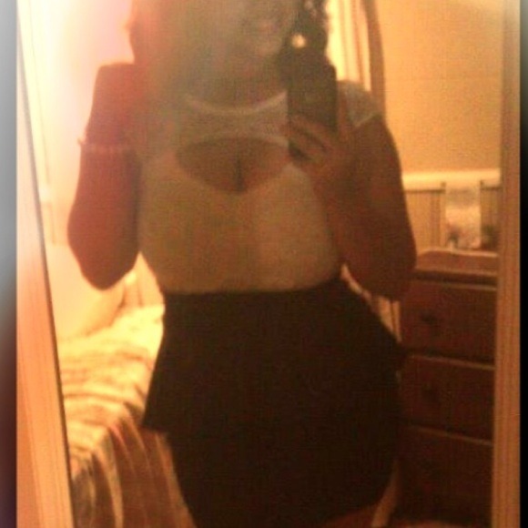 Bundle - Picture 2 of 3