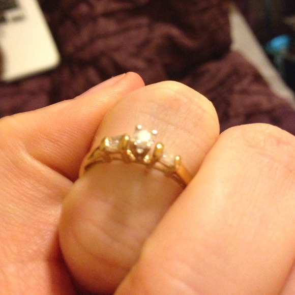 SOLD ON EBAY🎀Gorgeous diamond ring💎 - Picture 4 of 4