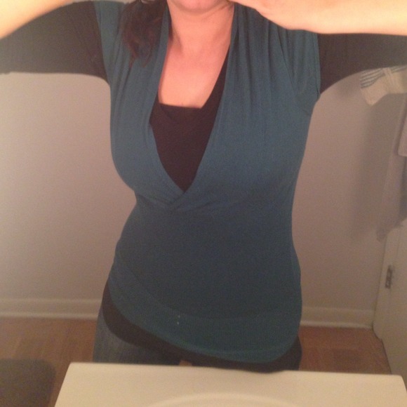 Emerald green short sleeve shirt from the Limited! - Picture 2 of 4