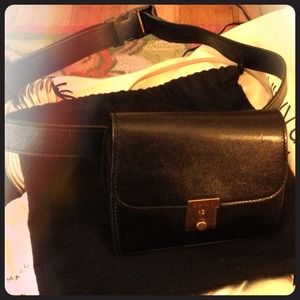 HELD FOR @cherise32 🌹 Vintage DKNY BELT BAG 👛