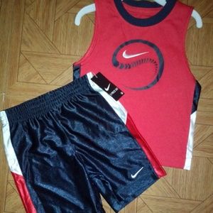 Nike boys shortset