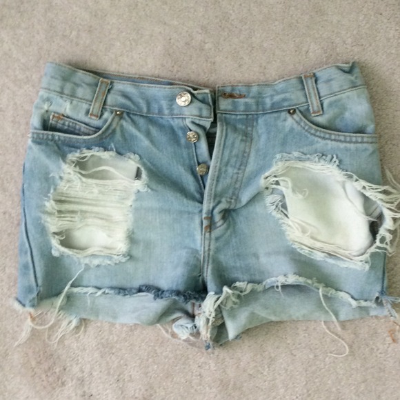 Brandy Melville Denim - 🔥LAST CHANCE: Brandy Melville Mid-rise shorts