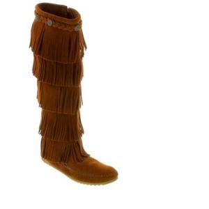 Minnetonka 5 Layer Fringe Brown Boots