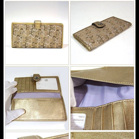 AUTHENTIC BNWT COACH GOLD WALLET