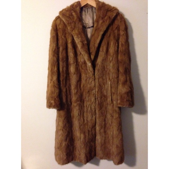 Vintage fur coat - Picture 1 of 4