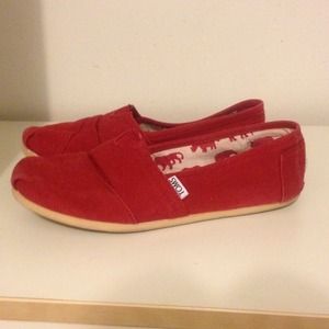Red TOMS