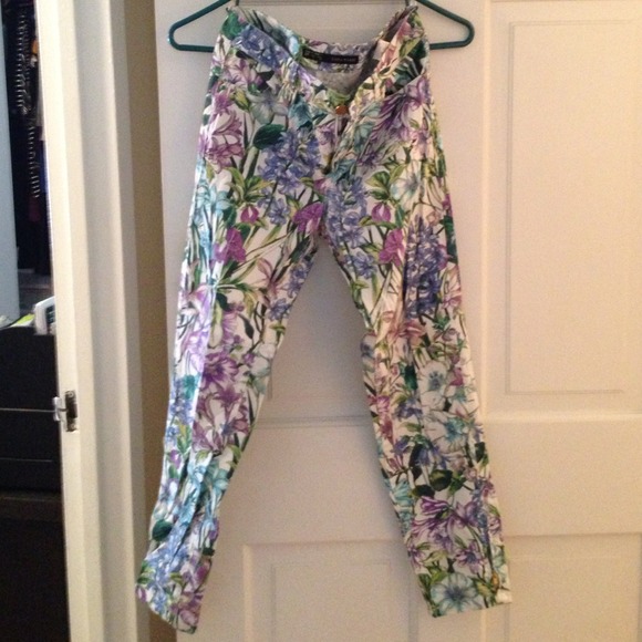 REDUCED!!! Zara Floral Trousers SMALL