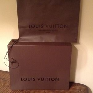 Louis Vuitton Large Box W/Leather Strapping & Bag
