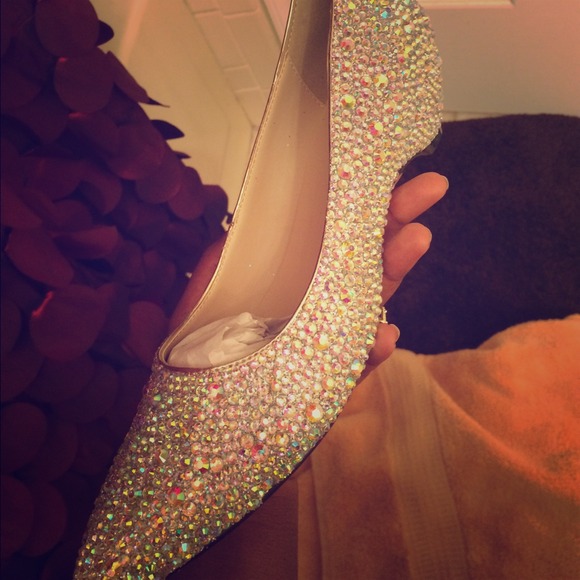 Size right Swarovski crystal BRAND NEW SHOE $115.