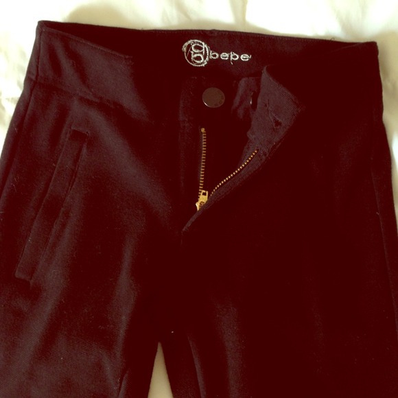 ❤️sold❤️Bebe black leggings/pants