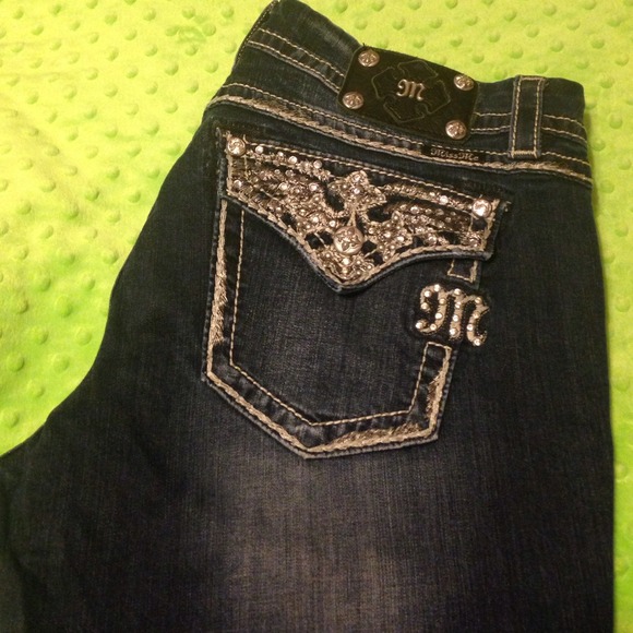 **Miss Me jeans** **NO TRADES** - Picture 2 of 4
