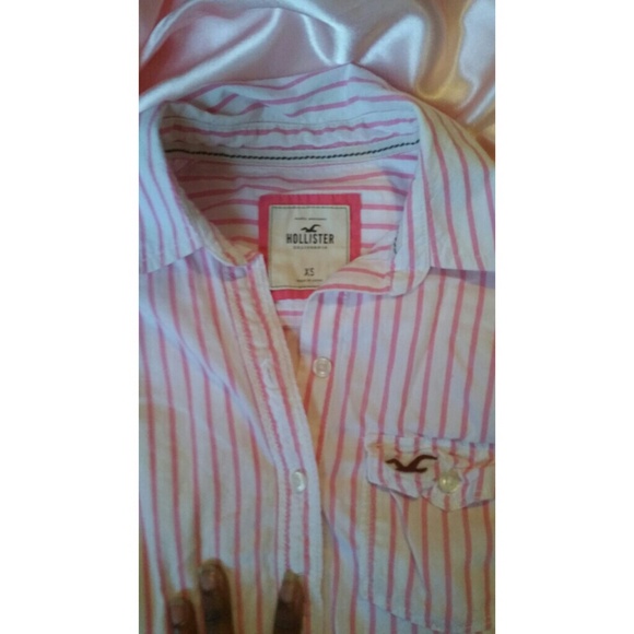 Hollister PinStriped Button Down Shirt - Picture 2 of 3
