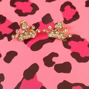 Gold princess earrings