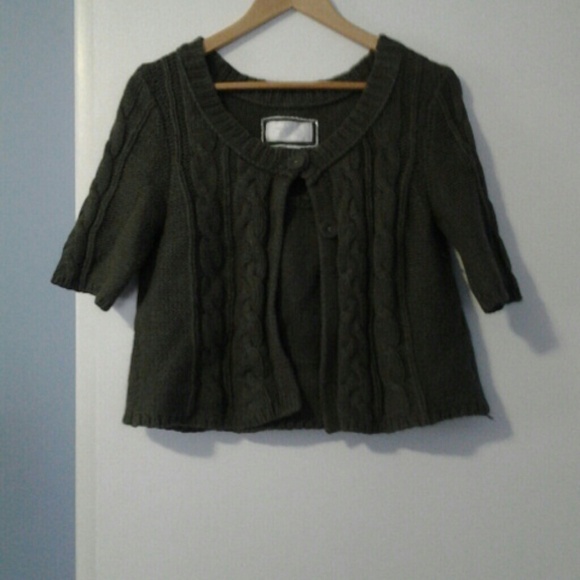 AE 2 button sweater - Picture 1 of 2