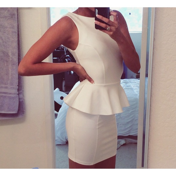 ❌SOLD❌TOPSHOP PEPLUM DRESS - Picture 3 of 3