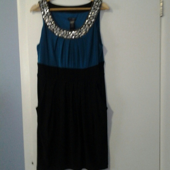 Bisou bisou dressy dress - Picture 2 of 2