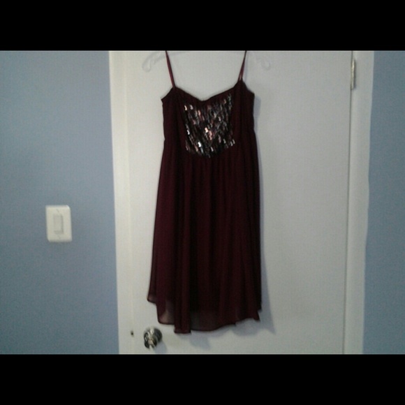 Torrid burgundy dress - Picture 2 of 2