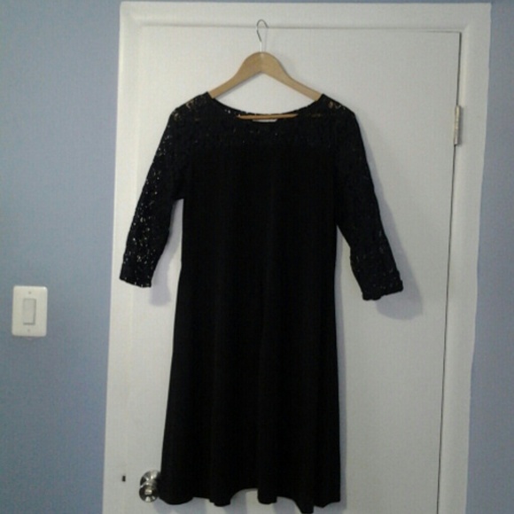 Beautiful black dress - Picture 2 of 3