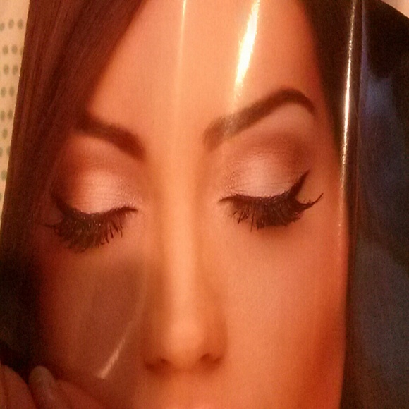 Younique 3d fiber lashes(reserve)