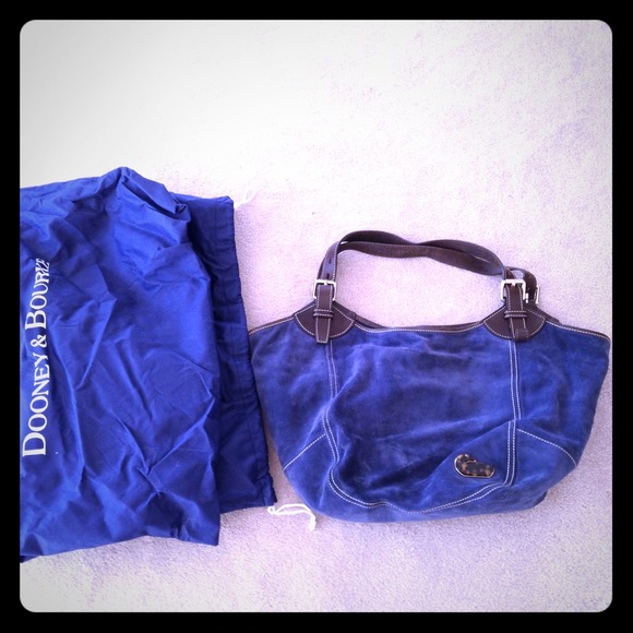 *AUTHENTIC* Dooney & Bourke Large handbag