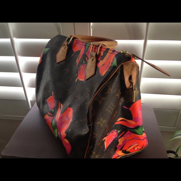 Handbag - Picture 3 of 4