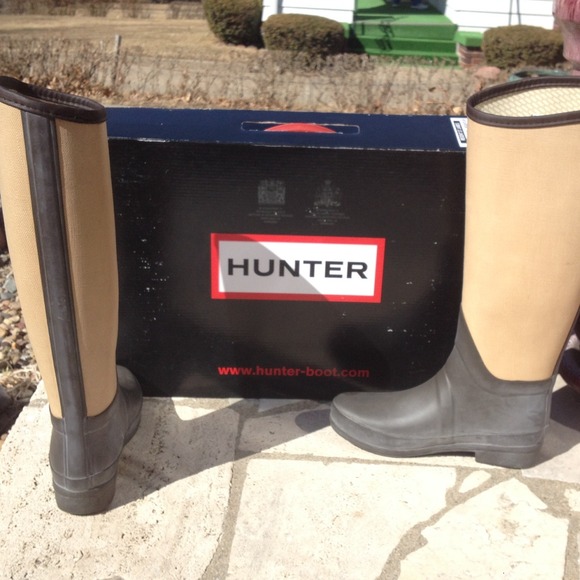 Brand new special edition Hunter Boots - Picture 2 of 2