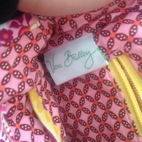 Vera Bradley handbag. - Picture 3 of 4
