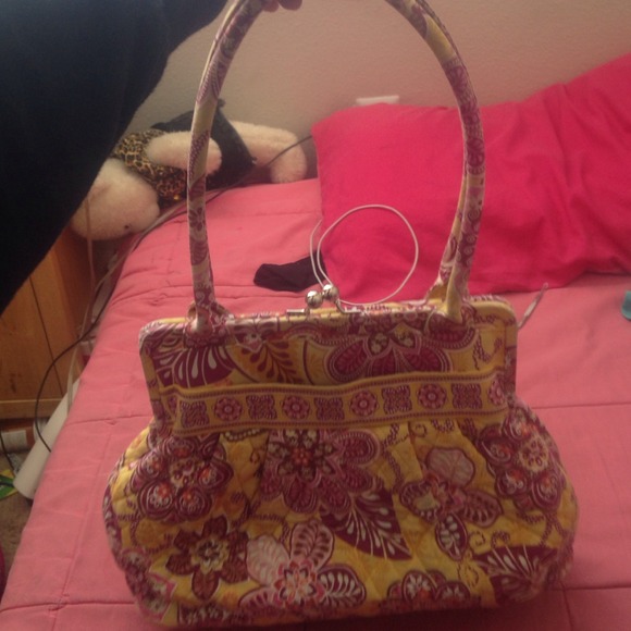 Vera Bradley handbag. - Picture 4 of 4