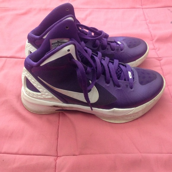 Purple Hyperdunks. - Picture 2 of 3