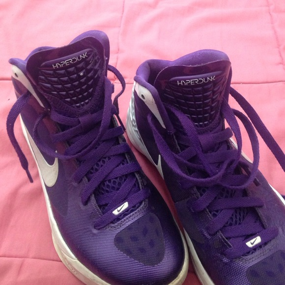 Purple Hyperdunks. - Picture 3 of 3