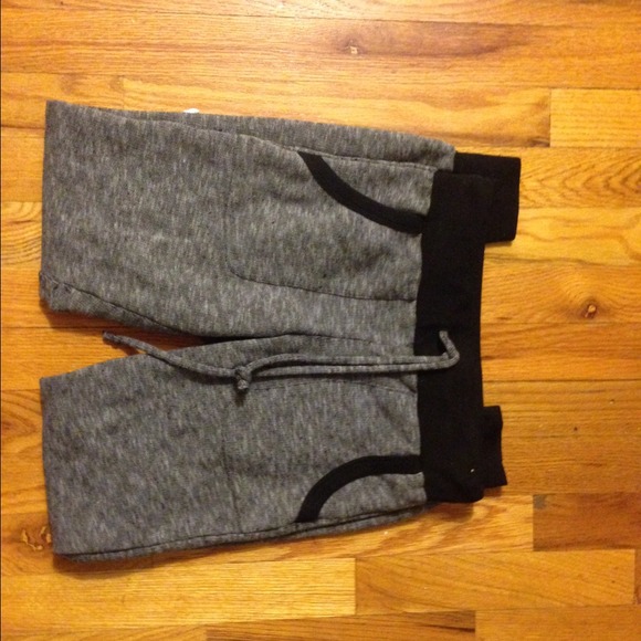 SOLD ON VINTED . grey skinny sweatpants