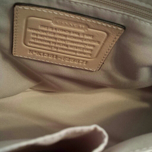 Coach Bags - PM EDITOR PICK SALE Coach coral leather satchel Coach Bags - PM EDITOR PICK SALE Coach coral leather satchel