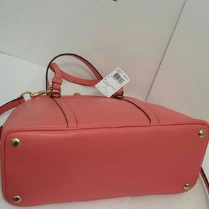 Coach Bags - PM EDITOR PICK SALE Coach coral leather satchel Coach Bags - PM EDITOR PICK SALE Coach coral leather satchel