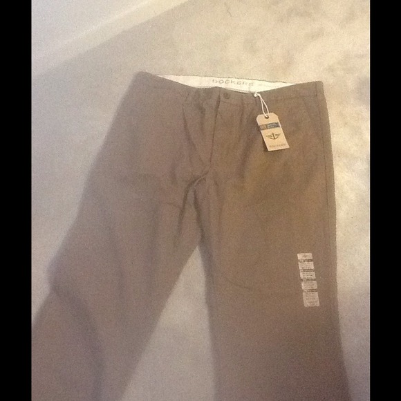 Men's Dockers D3 Classic Fit Khakis