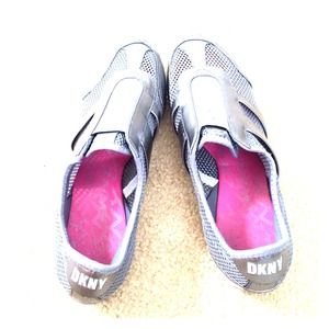 DKNY silver flats