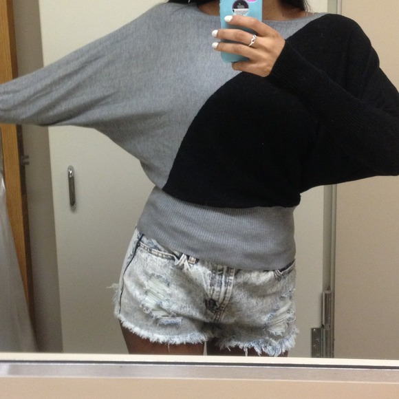 black and grey sweater! - Picture 2 of 4