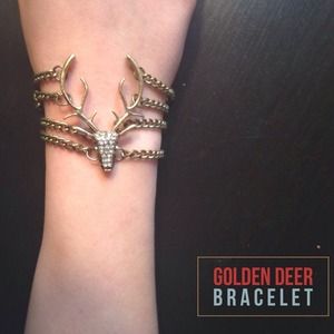 ✨Host Pick✨Golden Deer Bracelet