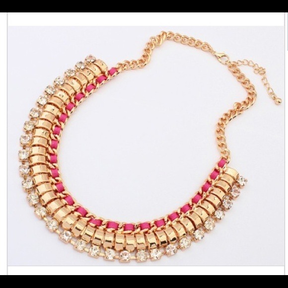 🔥SOld: Statement necklaces - Picture 2 of 3