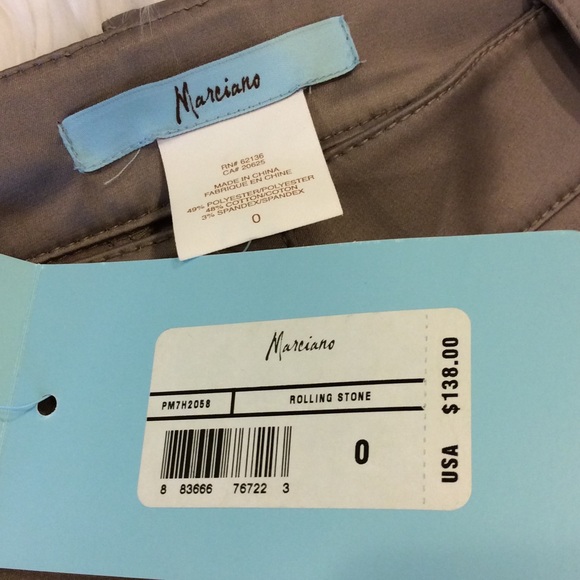 SEXY 💋 Marciano Cropped Pants NWT - Picture 8 of 8