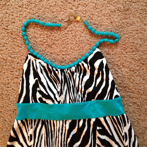 Zebra print Guess dress size small - Picture 2 of 4