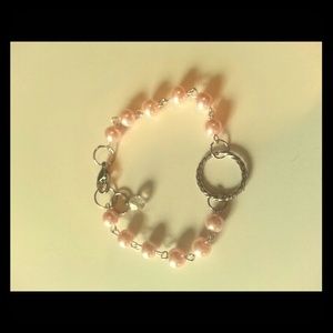Pink pearl and silver bracelet