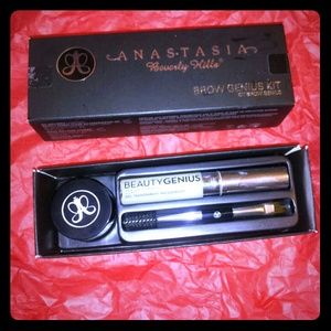 BUNDLED Anastasia Brow kit + Strapless bra